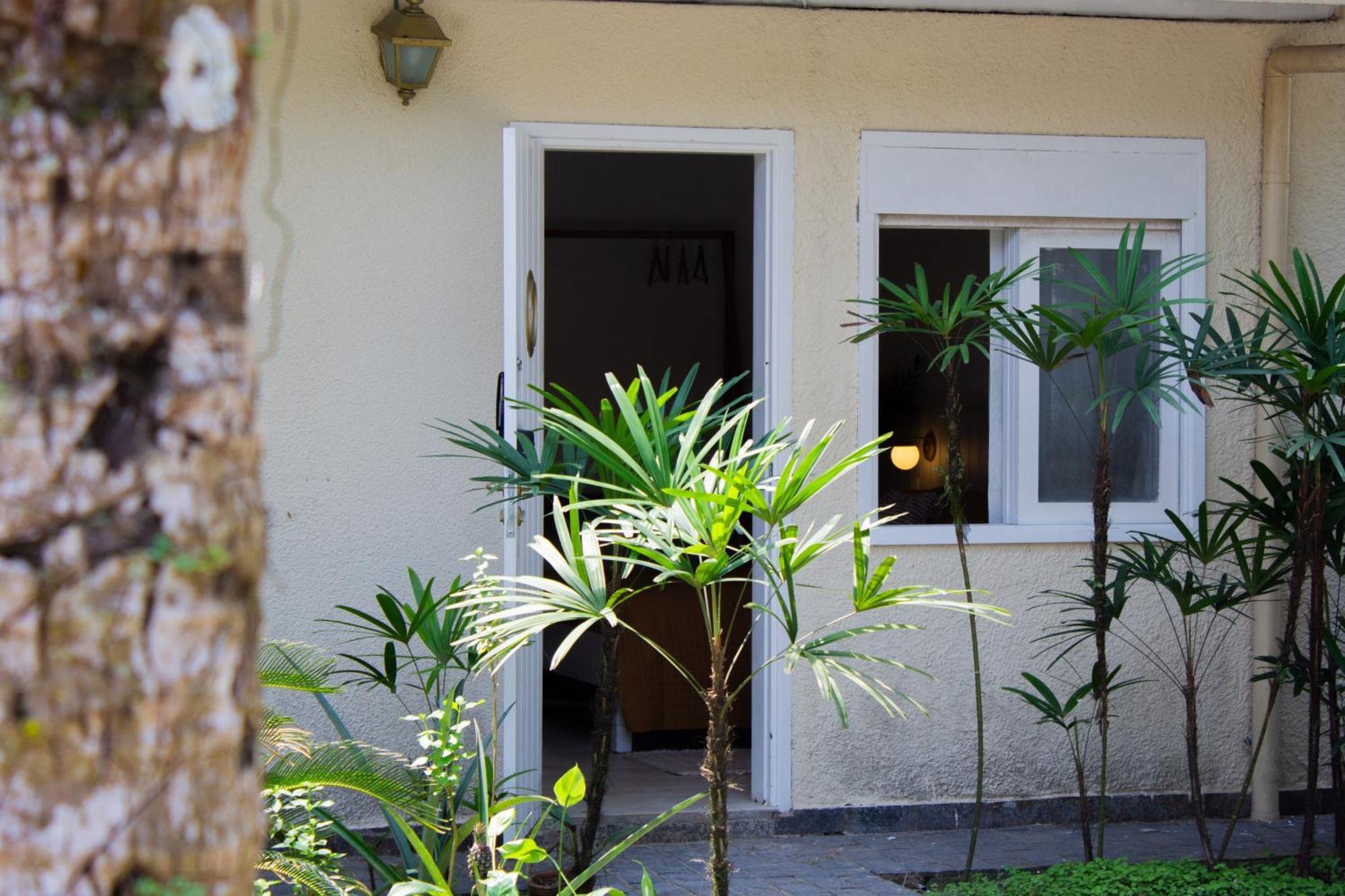 Casa Hotel Sahy บาร์ฮาโดซาอี ภายนอก รูปภาพ