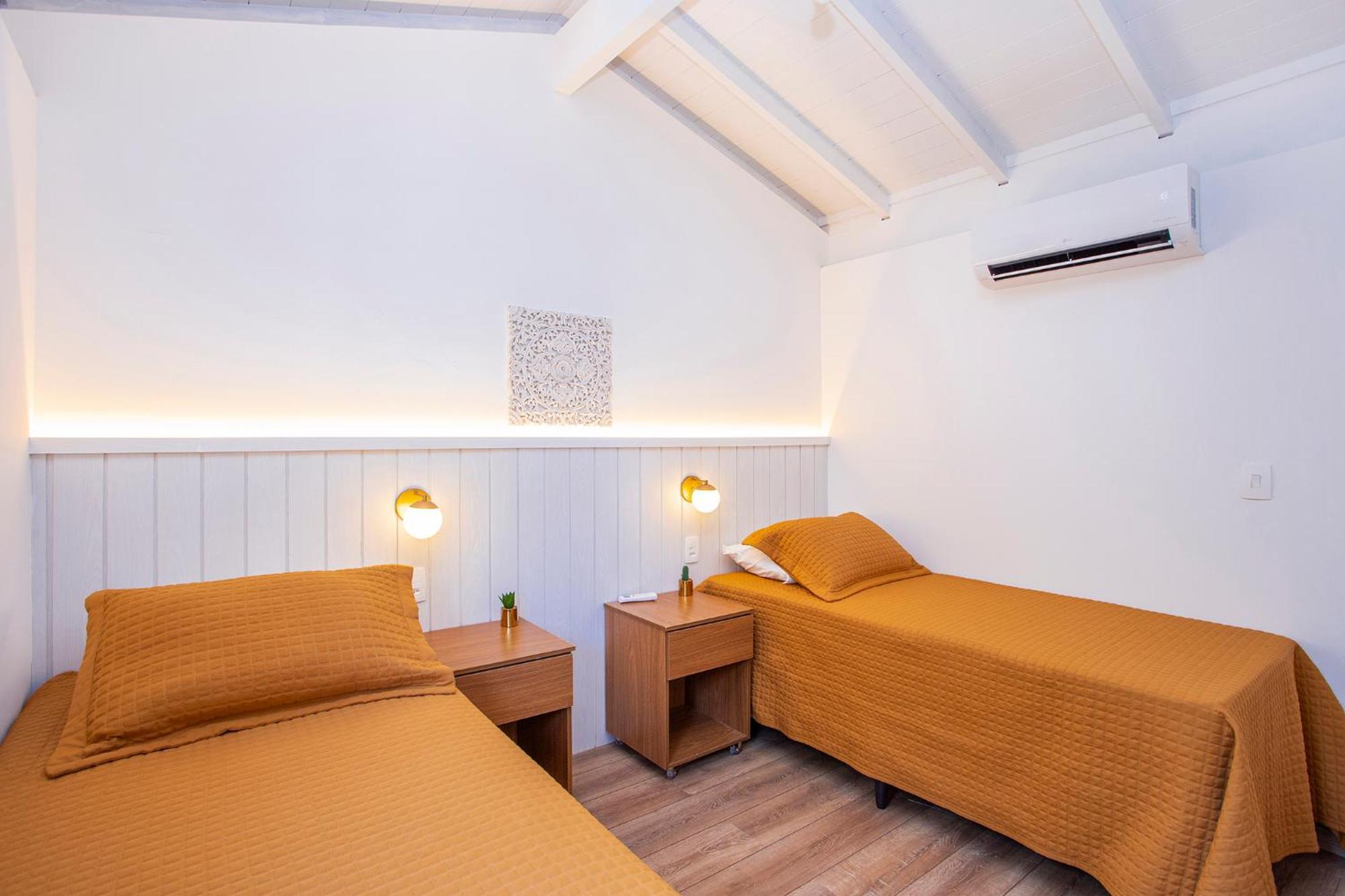 Casa Hotel Sahy บาร์ฮาโดซาอี ภายนอก รูปภาพ