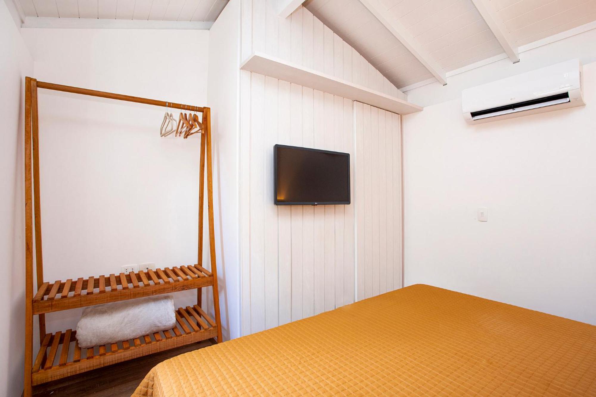 Casa Hotel Sahy บาร์ฮาโดซาอี ภายนอก รูปภาพ
